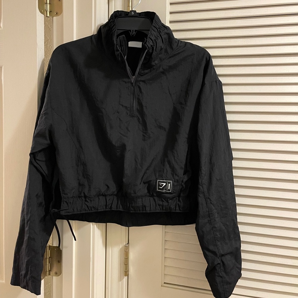 Gymshark Black crop top windbreaker 🤩
